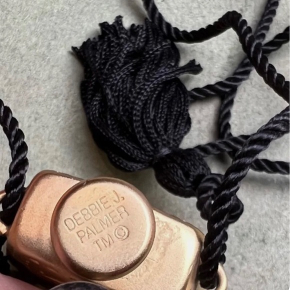 Vintage Debbie Palmer J. Gold Tone Perfume Flask Necklace - Picture 2 of 2